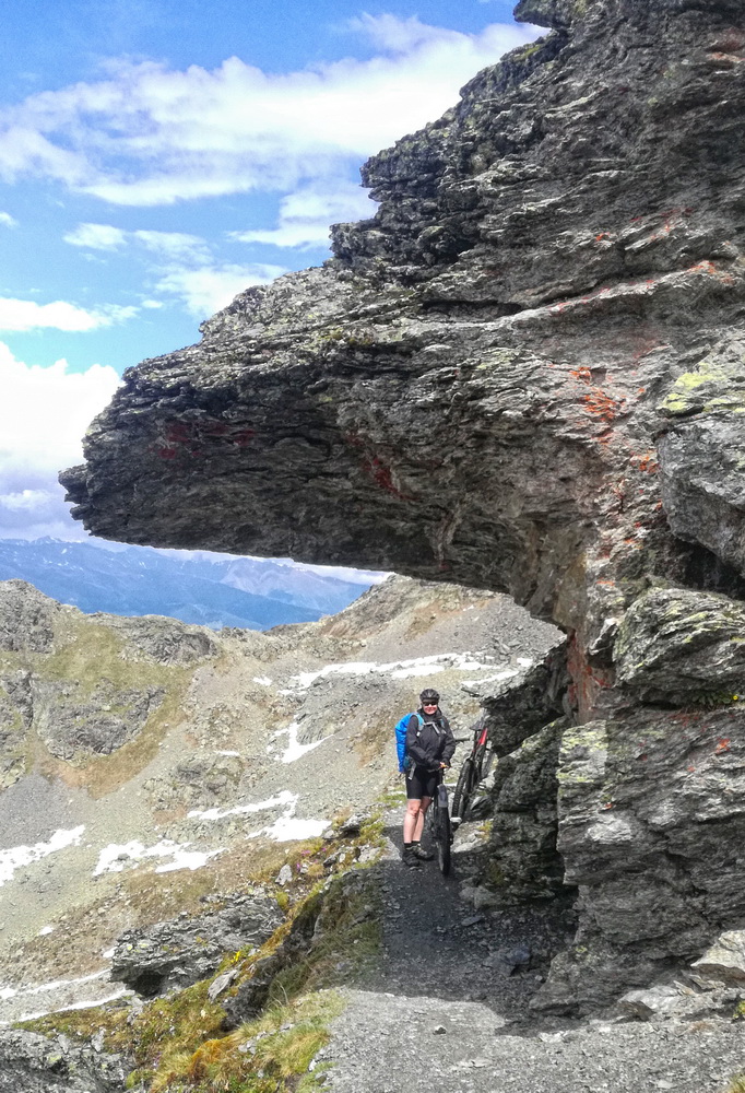 Felsüberhang Demutpassage MTB